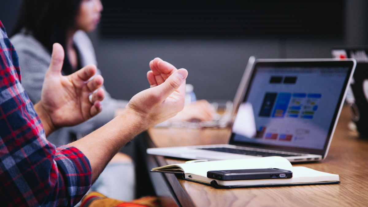 Red Flags When Hiring a Software Agency